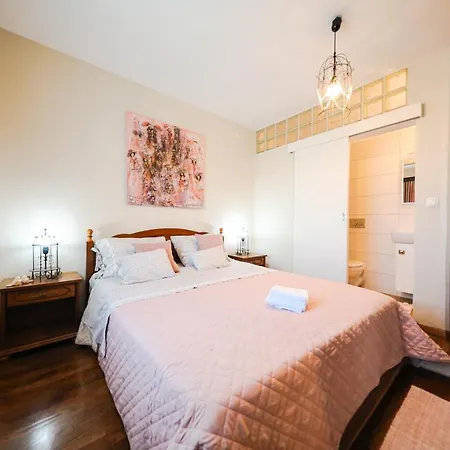 Villa Eleganza With Pool For 9 Guests , Zadar